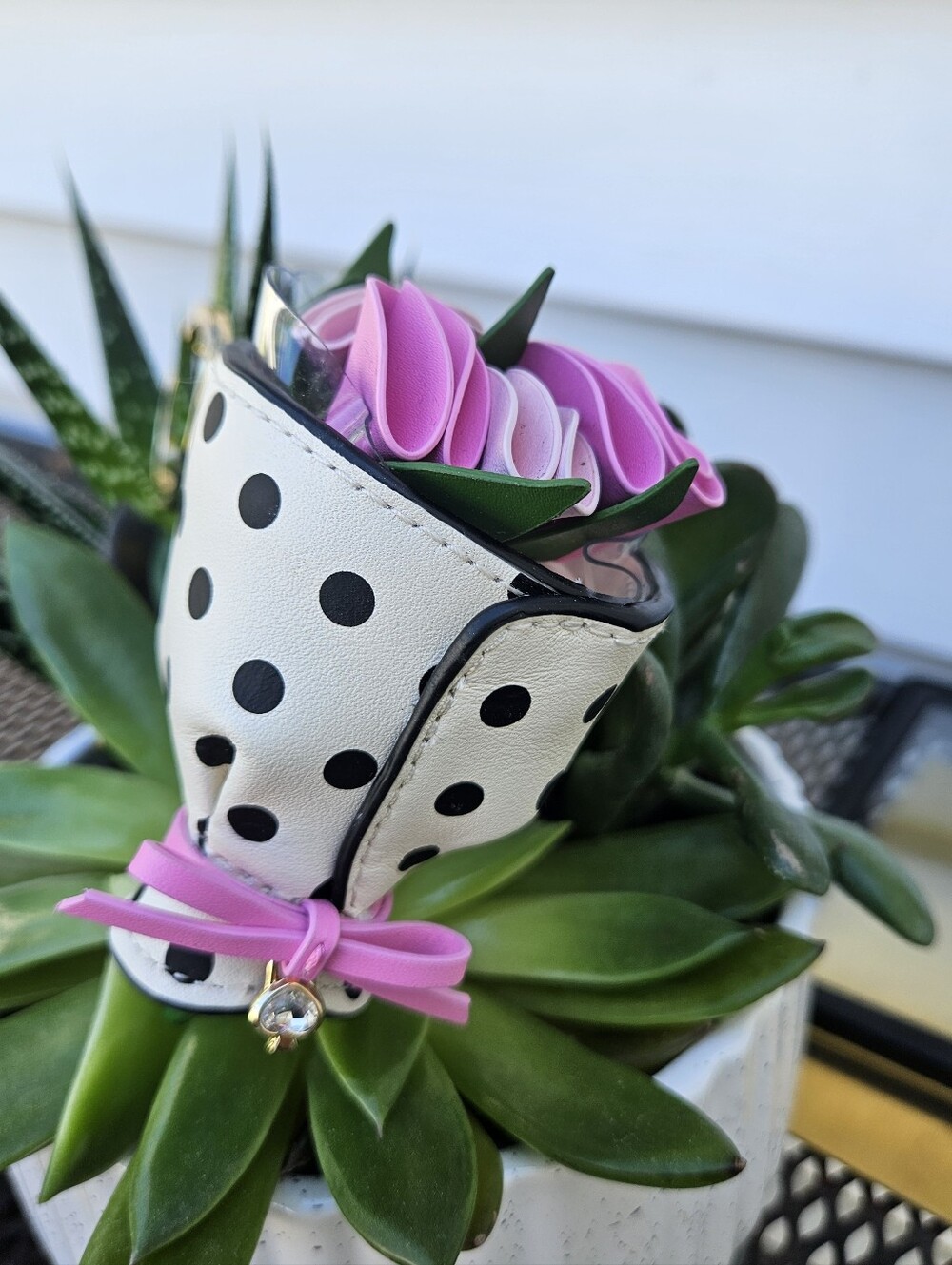 Kate Spade Flora Flower Bouquet Bag Charm Keychain Polka Dot Pink. Nwt - Picture 8 of 9